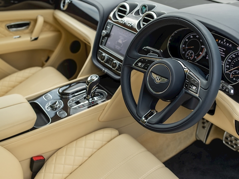 Bentley Bentayga W12 - Mulliner Driving Specification - Large 65