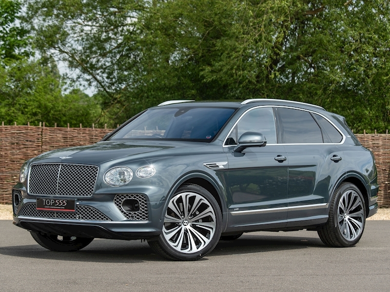 Bentley Bentayga V8 First Edition - Mulliner Driving Specification - Large 0