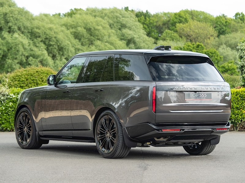Range Rover Autobiography 'First Edition'  D350 - New Model - Large 66