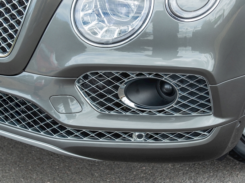 Bentley Bentayga V8 Diesel - Mulliner Driving Specification - Large 7