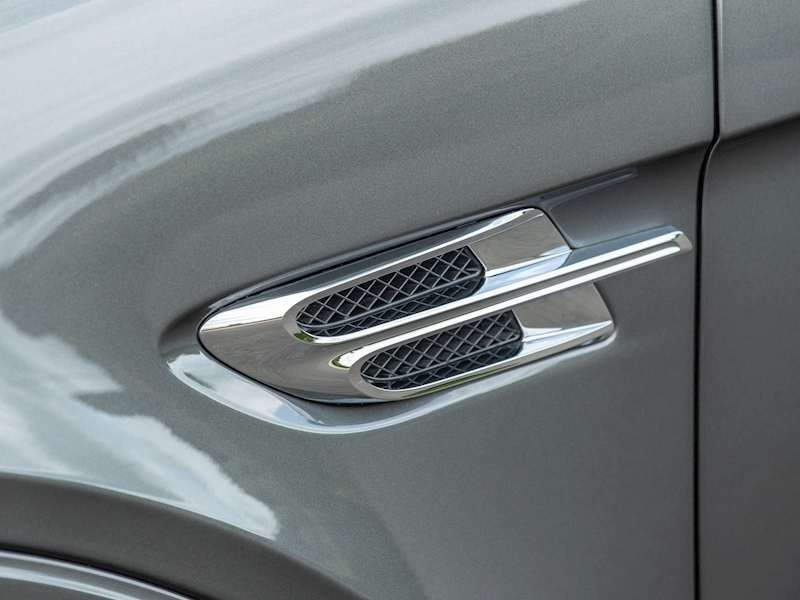 Bentley Bentayga V8 Diesel - Mulliner Driving Specification - Large 10