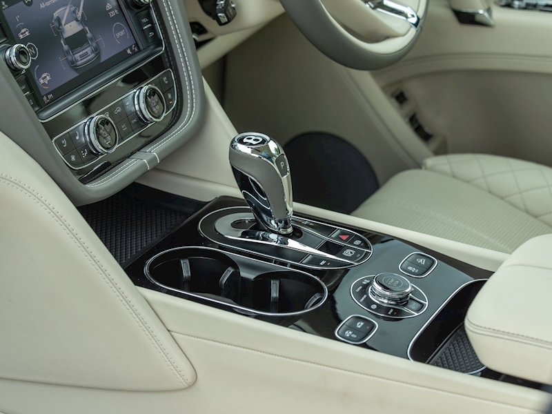 Bentley Bentayga V8 Diesel - Mulliner Driving Specification - Large 25