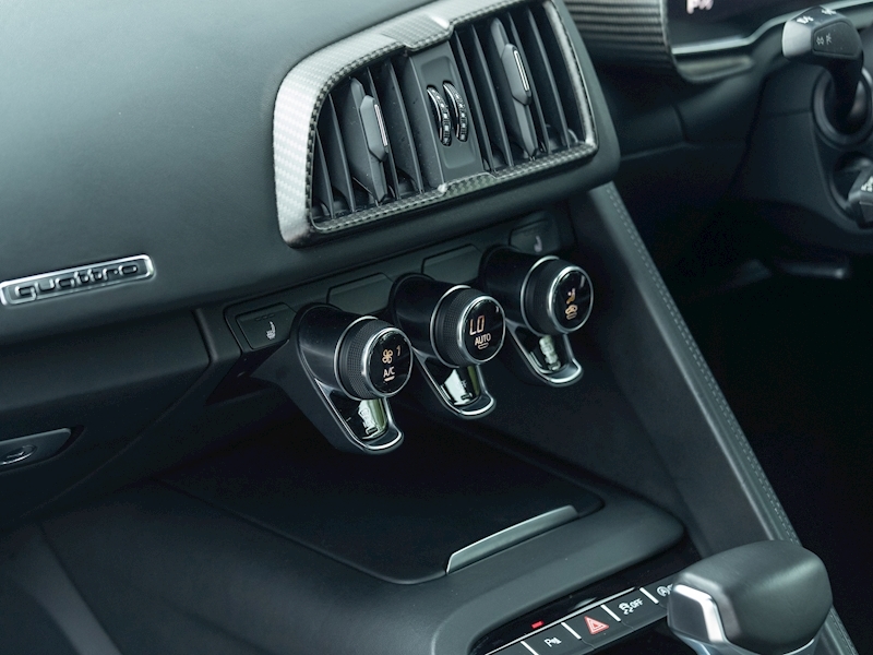 Audi R8 V10 Plus Quattro S-tronic - Large 24