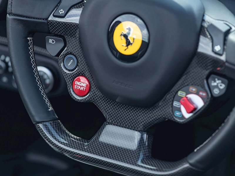 Ferrari 458 Spider - Large 38