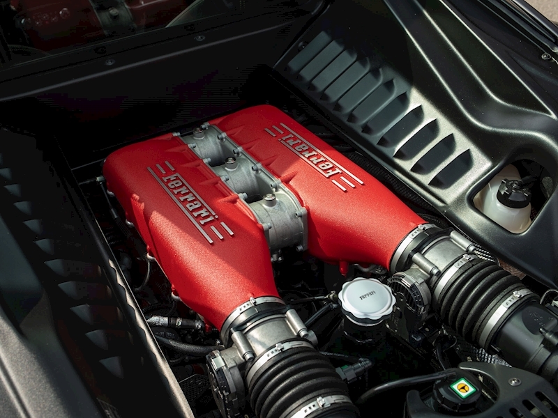 Ferrari 458 Italia - Large 30