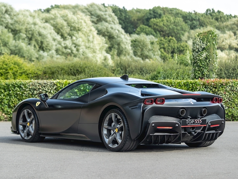 Ferrari SF90 Stradale - Large 14