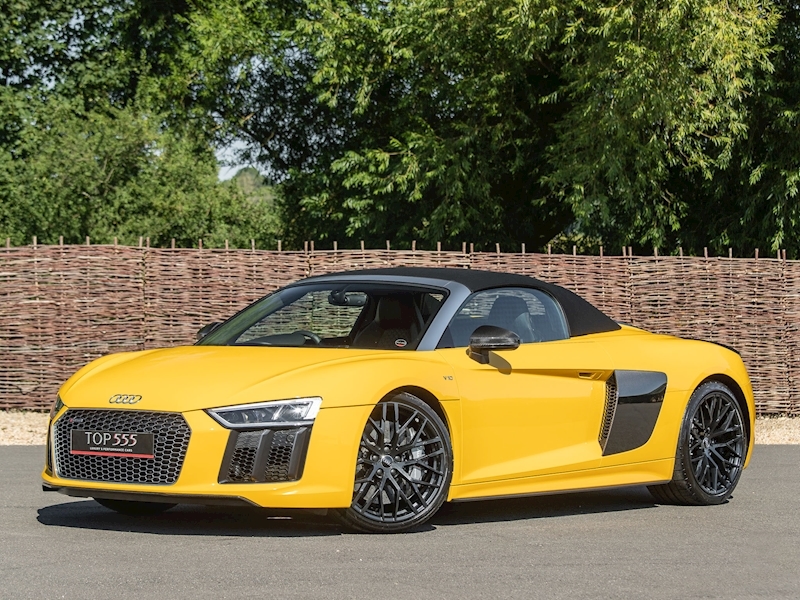 Audi R8 V10 Plus Spyder Quattro - Large 1