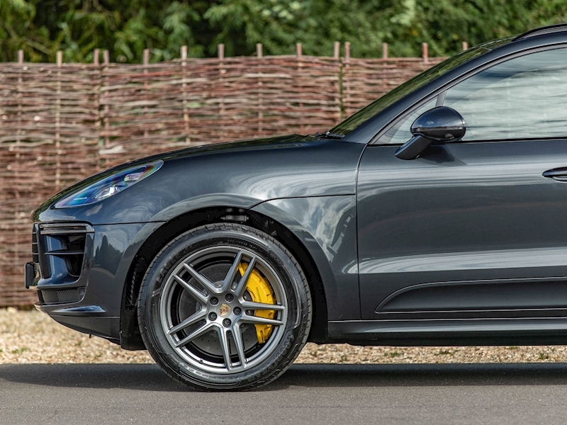 Porsche Macan Turbo PDK - Large 6