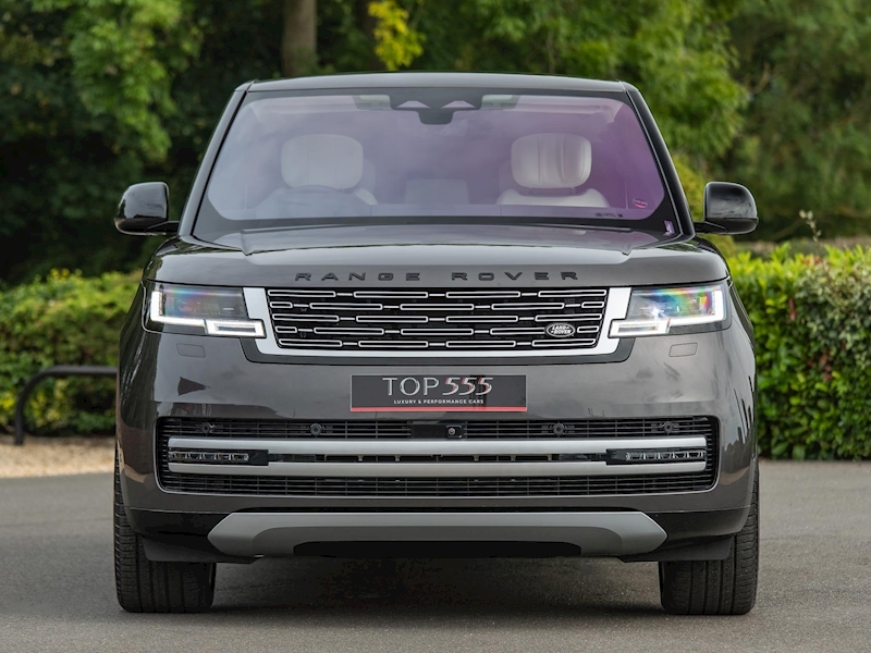 Range Rover Autobiography V8 First Edition (P530) - New Model - Large 5