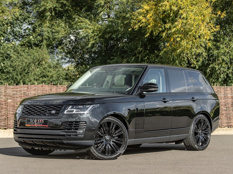 Range Rover Vogue SE 4.4 SDV8 with Black Exterior Pack - Large 0