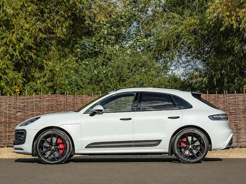 Porsche Macan GTS - New Model - Large 3