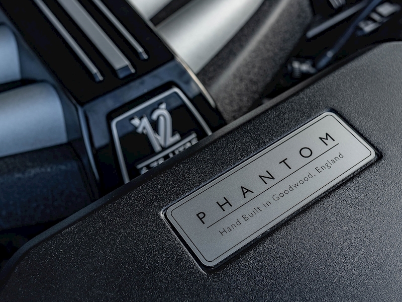 Rolls Royce Phantom VIII - (Extended 12 Month Rolls-Royce Warranty & Service Pack) - Large 71