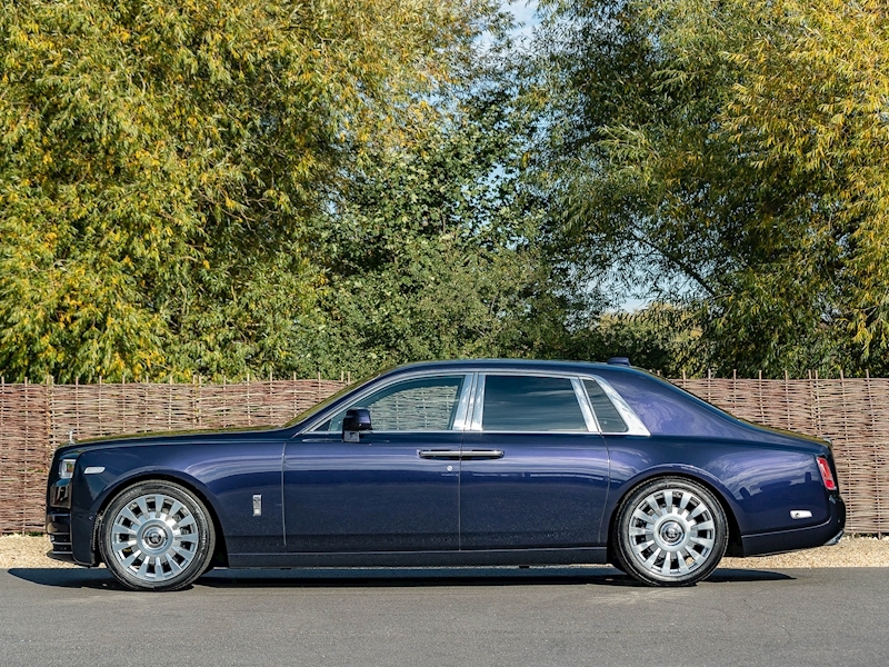 Rolls Royce Phantom VIII - (Extended 12 Month Rolls-Royce Warranty & Service Pack) - Large 3