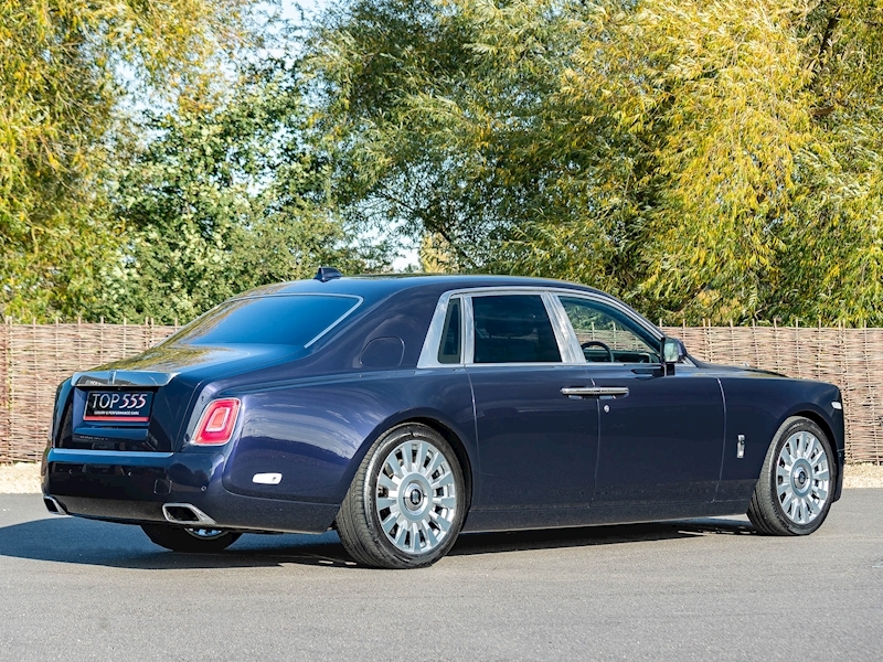 Rolls Royce Phantom VIII - (Extended 12 Month Rolls-Royce Warranty & Service Pack) - Large 16