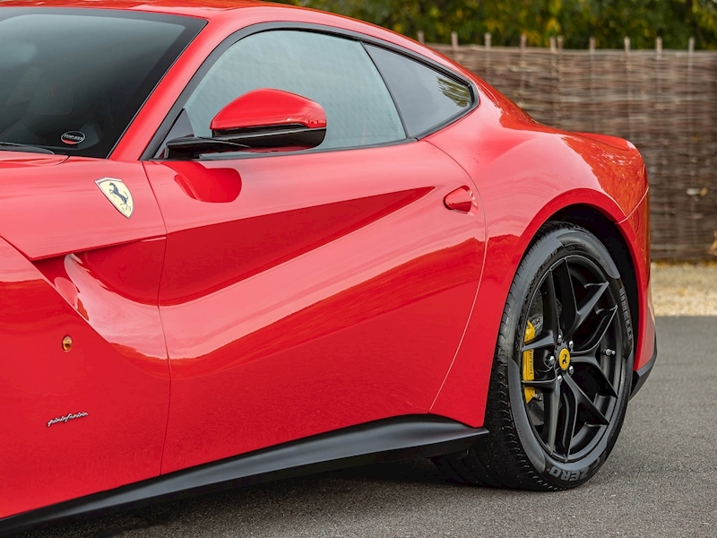 Ferrari F12 Berlinetta - Large 11