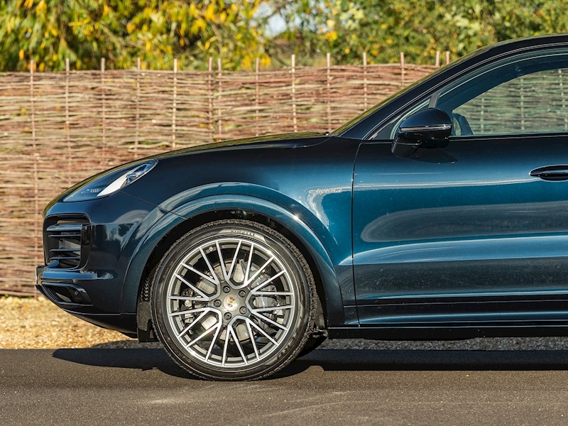 Porsche Cayenne Coupe E-Hybrid 3.0 V6 - Platinum Edition - Large 9