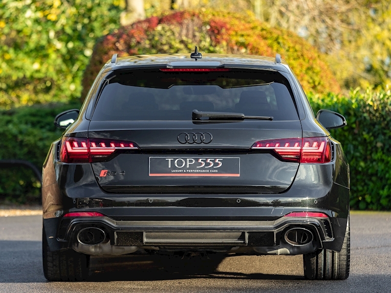 Audi RS4 Avant Carbon Black Edition - Large 14