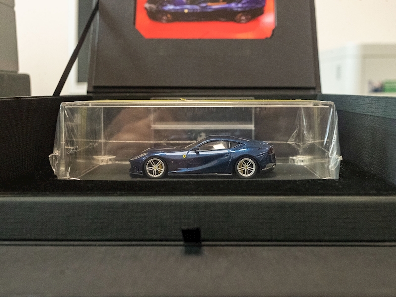 Miniature 1/43 FERRARI 812 Superfast I RS Automobiles