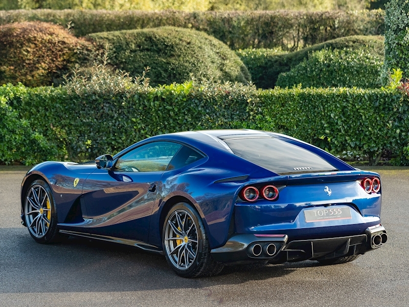 Ferrari 812 Superfast - Large 85