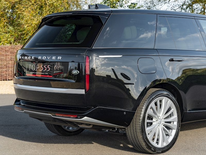 Range Rover Autobiography 4.4 V8 - First Edition (P530) - Large 17