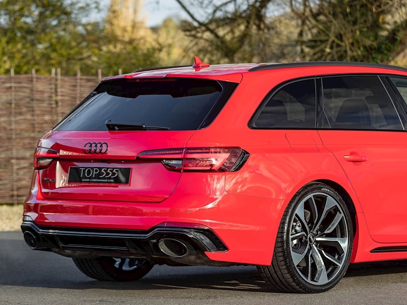 Audi RS4 Avant - Audi Sport Edition - Large 15