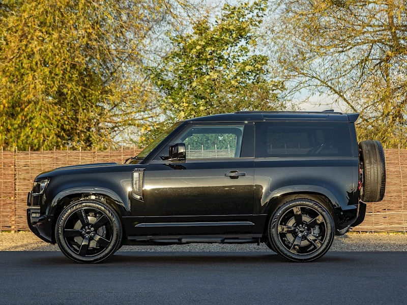 Land Rover Defender XS Edition - P400 3.0 - Large 2