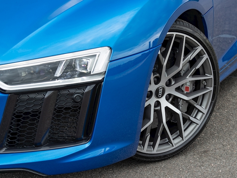 Audi R8 V10 Plus Quattro S-Tronic - Large 5