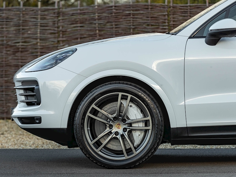 Porsche Cayenne S - Large 10