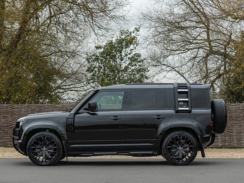 Land Rover Defender D250 X-Dynamic S 3.0 with Black Pack (7 Seater) - Large 2