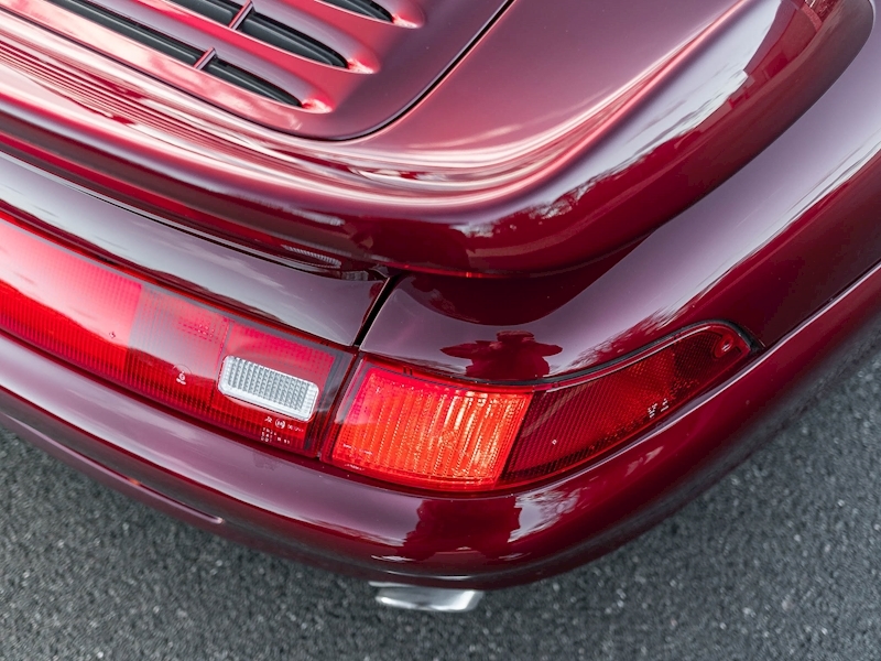 Porsche 993 Turbo Coupe 3.6 Manual - Large 38