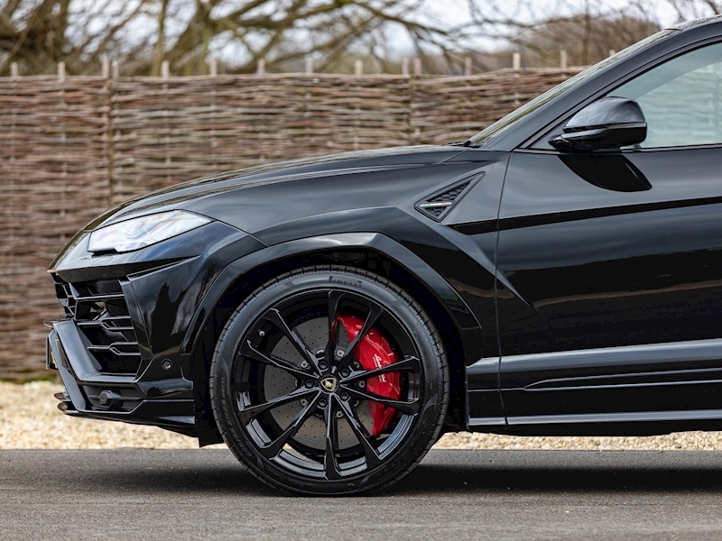 Lamborghini Urus - Large 6