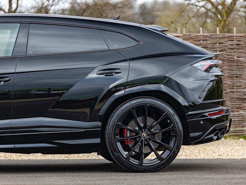 Lamborghini Urus - Large 7