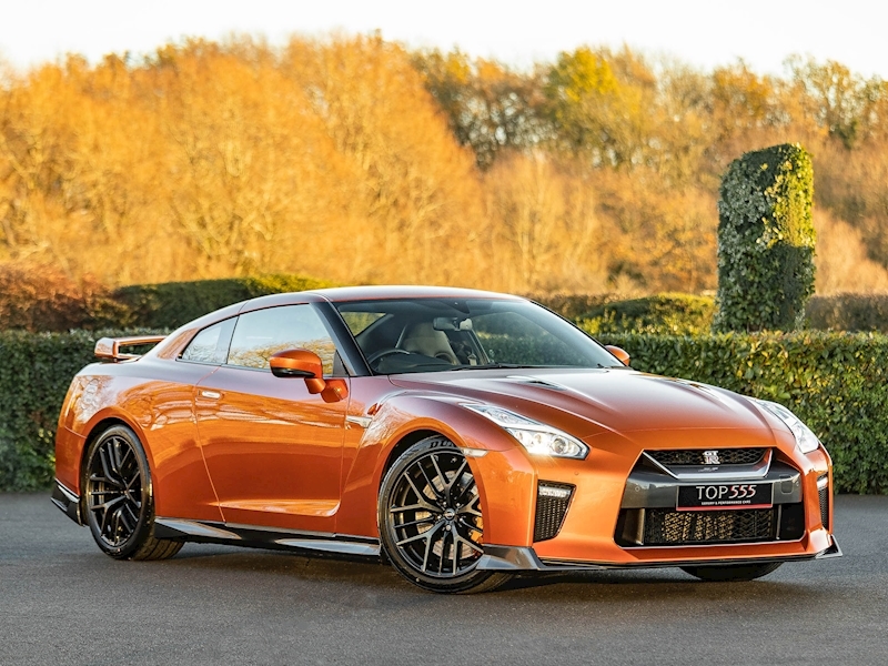 Nissan GT-R Prestige 3.8 - Large 5