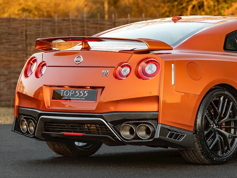 Nissan GT-R Prestige 3.8 - Large 10