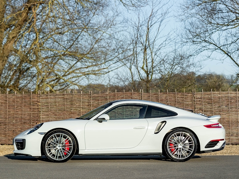 Porsche 911 Turbo PDK Coupe (991.2) - Large 2