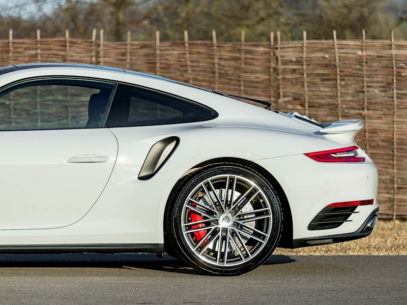 Porsche 911 Turbo PDK Coupe (991.2) - Large 5