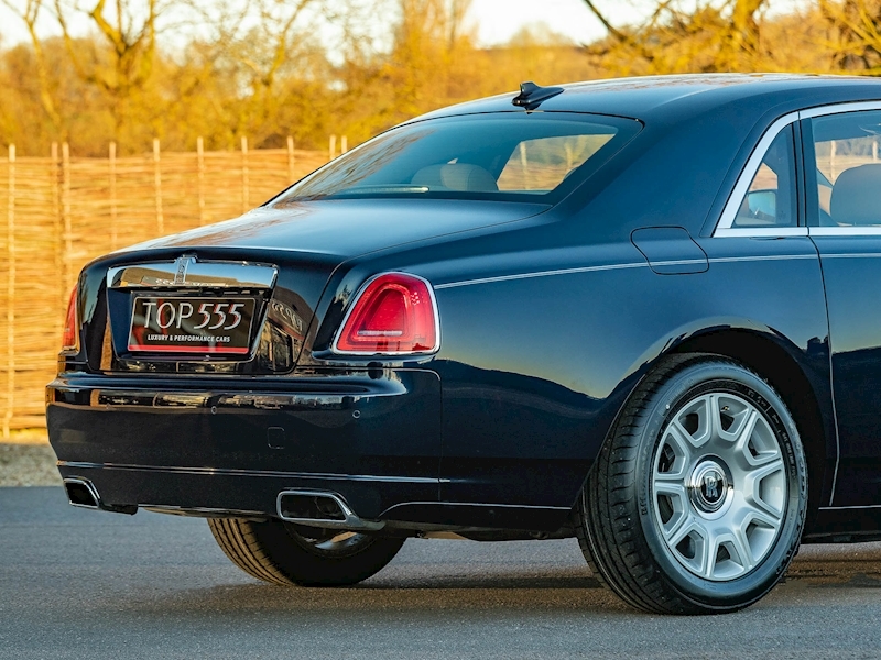 Rolls Royce Ghost V12 - Large 15