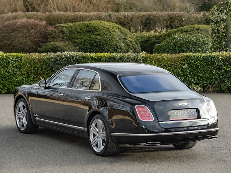 Bentley Mulsanne V8 - Large 47