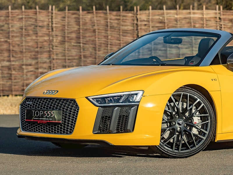 Audi R8 V10 Plus Spyder Quattro - Large 11