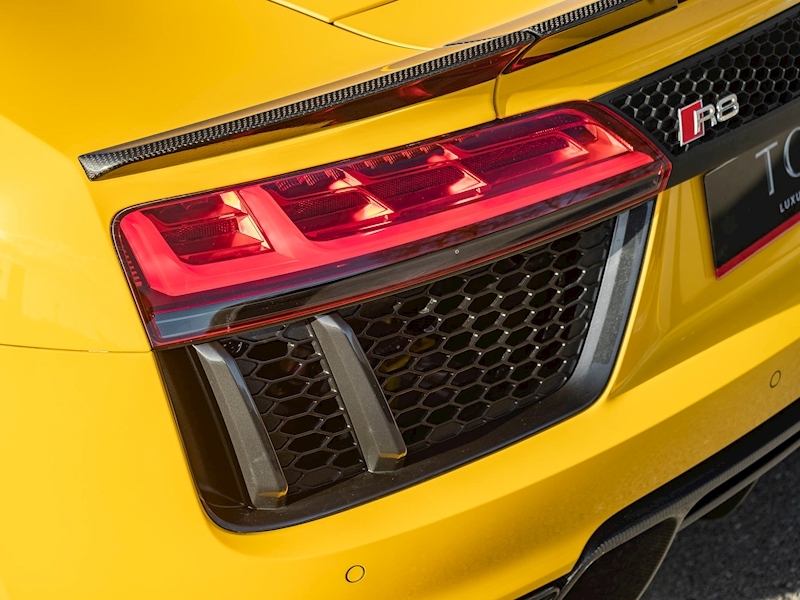 Audi R8 V10 Plus Spyder Quattro - Large 39