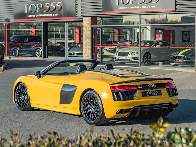 Audi R8 V10 Plus Spyder Quattro - Large 15