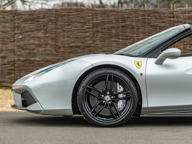 Ferrari 488 Spider - Huge Carbon Fibre Specification - Large 6