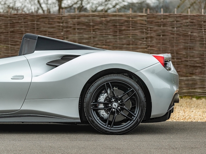 Ferrari 488 Spider - Huge Carbon Fibre Specification - Large 7