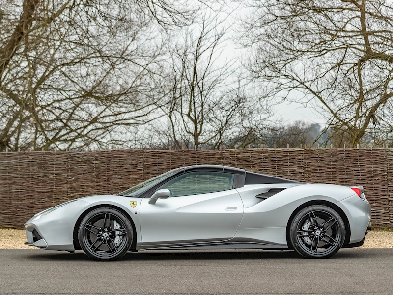 Ferrari 488 Spider - Huge Carbon Fibre Specification - Large 4