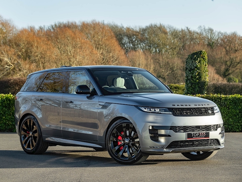 Range Rover Sport D300 Autobiography with Black Exterior Pack - Large 5