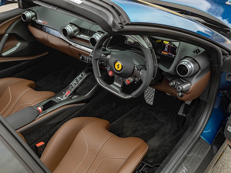 Ferrari 812 GTS - Large 2