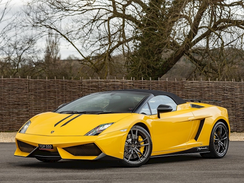 Lamborghini LP 570-4 Performante Spyder - Large 1