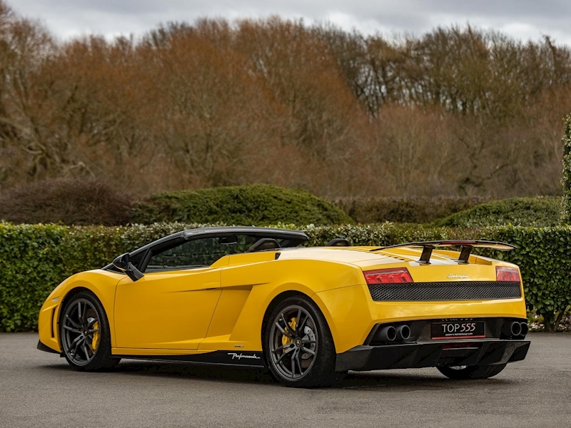 Lamborghini LP 570-4 Performante Spyder - Large 17