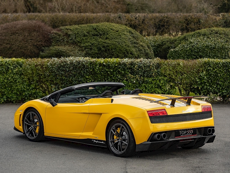 Lamborghini LP 570-4 Performante Spyder - Large 64