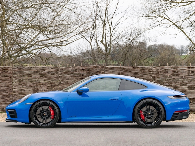 Porsche 992 Carrera GTS Coupe - Large 2